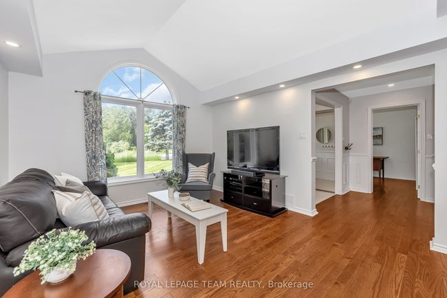 1536 Sherruby Way, House other with 4 bedrooms, 3 bathrooms and 10 parking in Kanata ON | Image 10