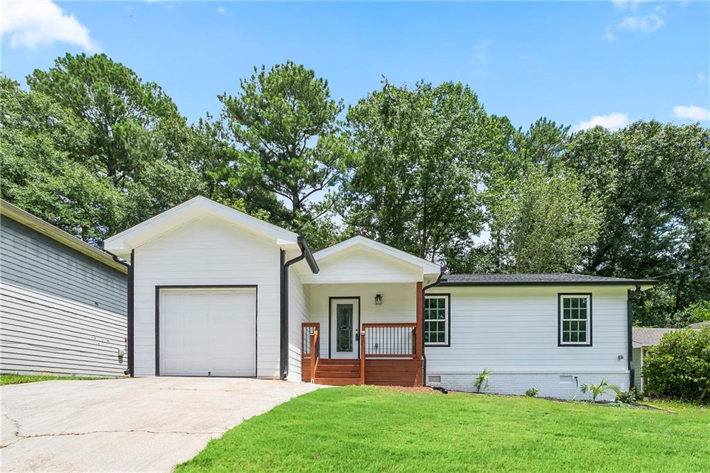 Tiffany Ln, Lithonia, GA 30058