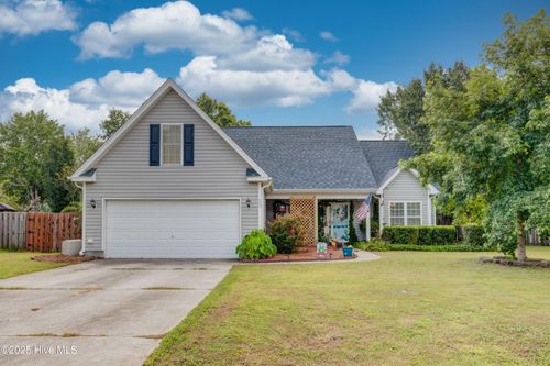 660 Pine Branches Cir Se, Belville, NC, 28451-9502 | Card Image