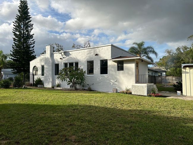 1303 Nancesowee Ave, House other with 3 bedrooms, 2 bathrooms and null parking in Sebring FL | Image 22