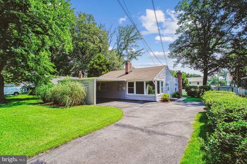3135 Manor Rd, FALLS CHURCH, VA, 22042-2557 | Card Image