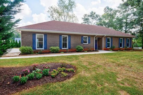 390 Alpine Dr, Roswell, GA, 30075-3003 | Card Image