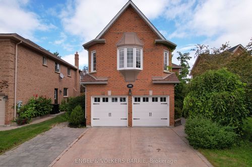 19 Grand Forest Dr, Barrie, ON, L4N7E7 | Card Image