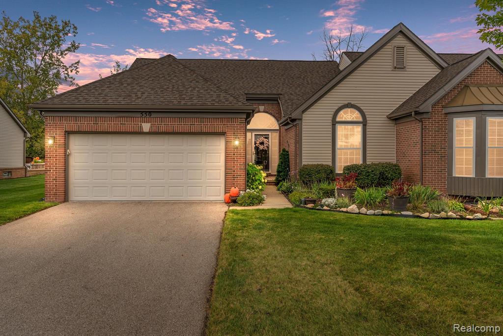 Golf Villa Dr, Oxford, MI 48371 #1