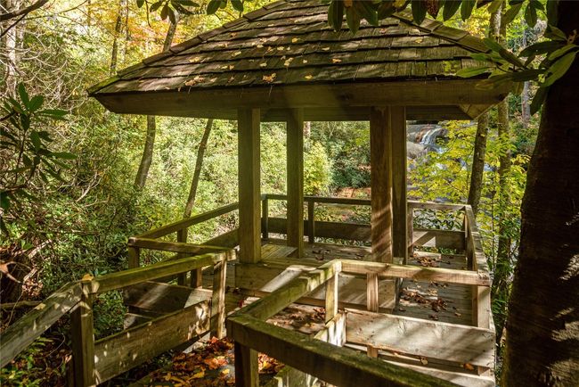 19 Indian Falls Way, House other with 3 bedrooms, 3 bathrooms and null parking in Lake Toxaway NC | Image 52