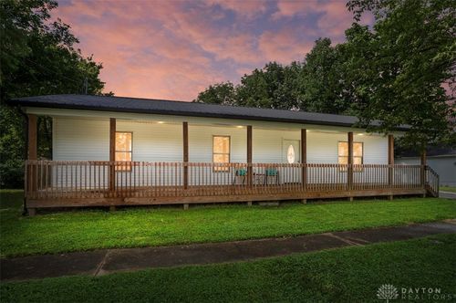 106 Central Ave, Blanchester, OH, 45107-1426 | Card Image