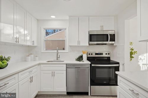 9317 Edway Cir, RANDALLSTOWN, MD, 21133-2818 | Card Image