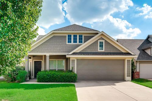 9909 Half Moon Dr, Mckinney, TX, 75072-2861 | Card Image