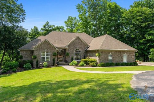 655 Carriger Rd, Hazel Green, AL, 35750-8905 | Card Image