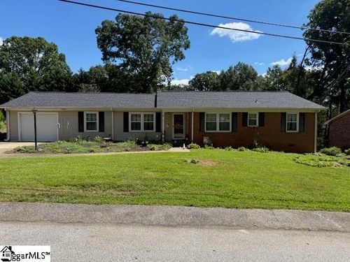 4 Diby Dr, Greenville, SC, 29609-1225 | Card Image