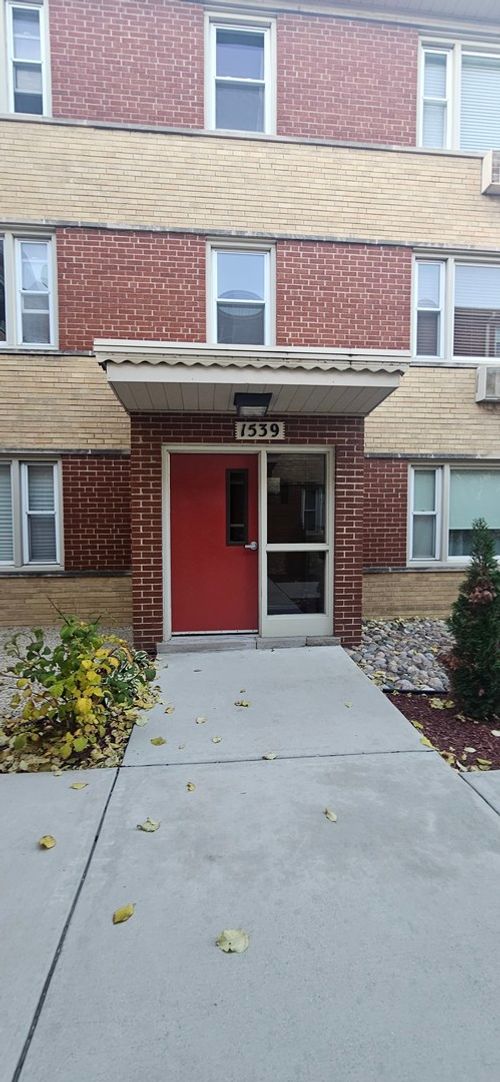 apt-1w-1539 Harlem Ave, Forest Park, IL, 60130-2642 | Card Image