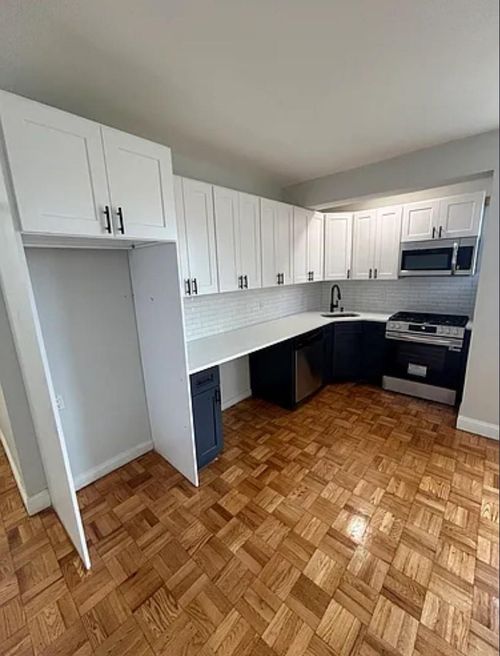 apt-6p-230 Pelham Rd, New Rochelle, NY, 10805-2512 | Card Image