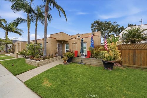 206 Portland Avenue, Huntington Beach, CA, 92648 | Card Image