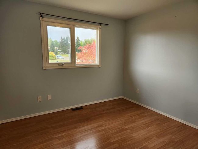 5002 53 Avenue, House other with 3 bedrooms, 2 bathrooms and 4 parking in Kitscoty AB | Image 8