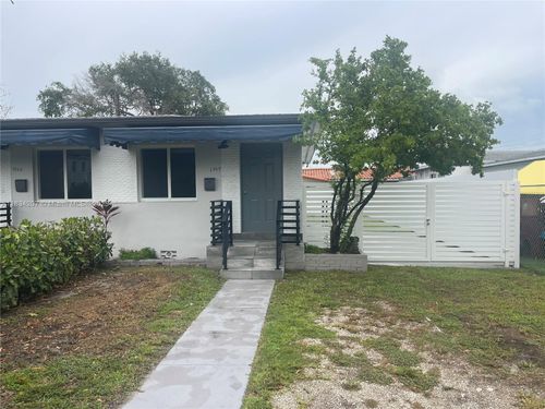 1365-1367 Sw 37th Ave, Miami, FL, 33145-1053 | Card Image