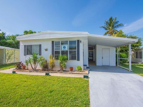 521 Ne Sapphire Way, Jensen Beach, FL, 34957-5466 | Card Image