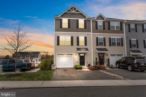 23 Foxwood Dr, GILBERTSVILLE, PA, 19525-7703 | Card Image