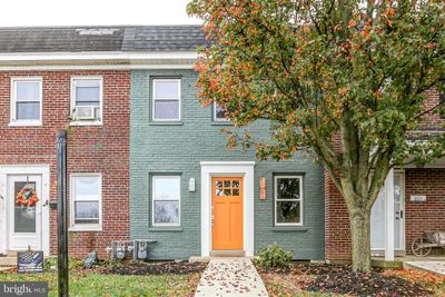 1138 Ranck Mill Road, Townhouse with 3 bedrooms, 1 bathrooms and null parking in LANCASTER PA | Image 2