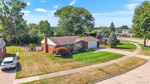 26931 Van Buren Rd, Dearborn Heights, MI, 48127-1079 | Card Image