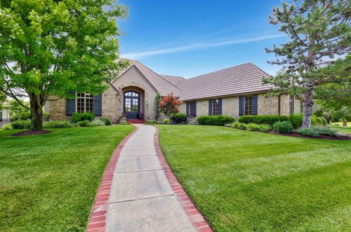 223 E Pine Meadow Ct, Andover, KS, 67002-8840 | Card Image