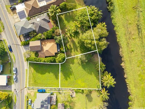 3-221 Kihapai St, Kailua, HI, 96734-2441 | Card Image