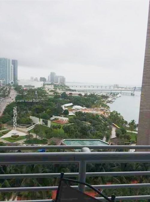 apt-2122-325 S Biscayne Blvd, Miami, FL, 33131-2462 | Card Image