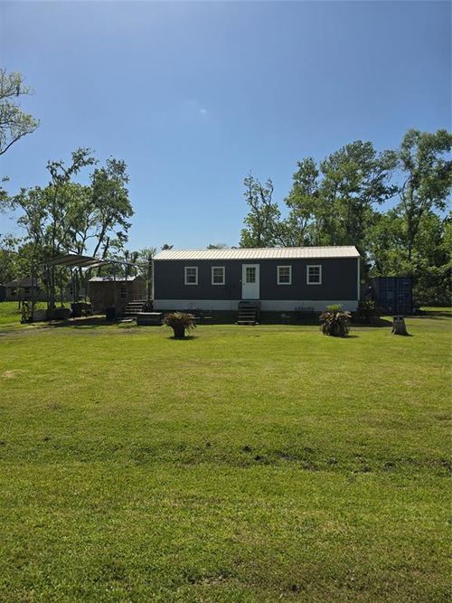 20344 County Road 510u, Brazoria, TX, 77422-6791 | Card Image