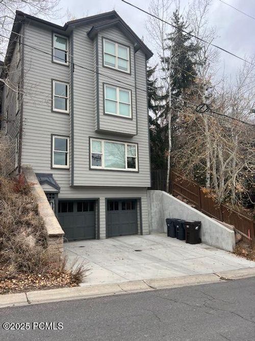 68 King Rd, Park City, UT, 84060-8828 | Card Image