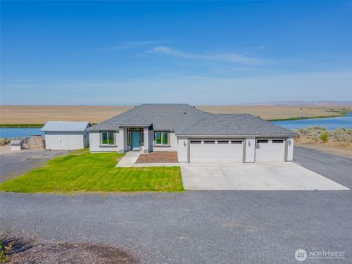 9364 Stonecrest Rd Ne, Moses Lake, WA, 98837-9341 | Card Image