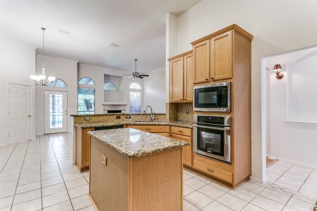 212 Longview Ct, House other with 4 bedrooms, 3 bathrooms and null parking in Keller TX | Image 17
