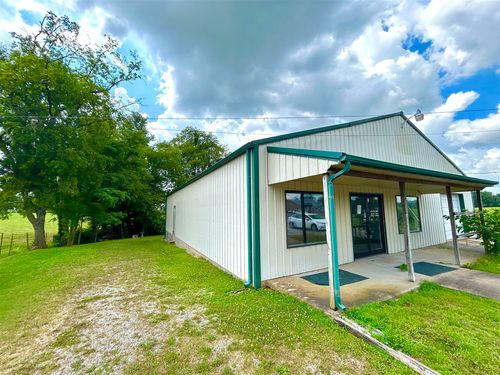 1370 S Dixie St, Horse Cave, KY, 42749-1285 | Card Image