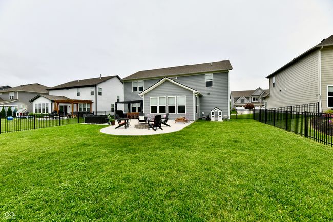 Back yard | Image 76