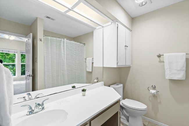 Primary bath | Image 12