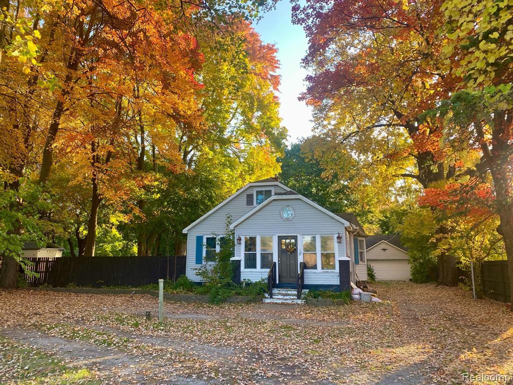 Ortonville Rd, Clarkston, MI 48348 #1