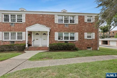 161 Ridge Rd, Cedar Grove, NJ, 07009-2056 | Card Image