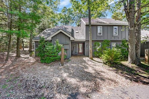 40 Alpine, Lake Harmony, PA, 18624 | Card Image