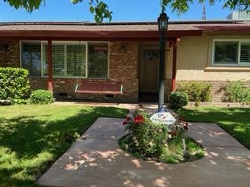 329 S Oak Ave, Oakdale, CA, 95361-3518 | Card Image