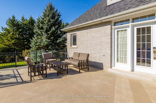 63 Rowley Dr, House other with 4 bedrooms, 4 bathrooms and 12 parking in Palgrave ON | Image 11