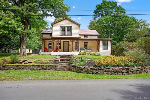 96 Old Post Rd N, Red Hook, NY, 12571-2221 | Card Image
