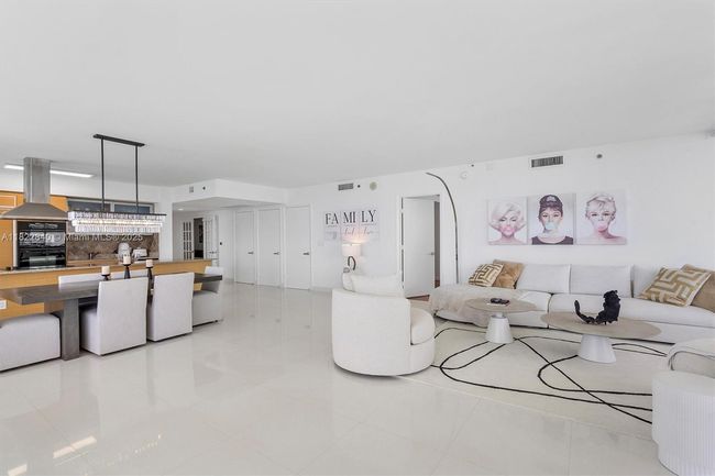 APT-1101 - 1830 S Ocean Dr, Condo with 3 bedrooms, 3 bathrooms and null parking in Hallandale Beach FL | Image 28