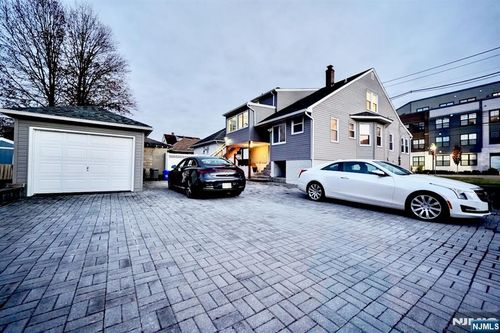 378 Main, Little Falls, NJ, 07424 | Card Image