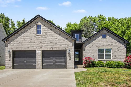 7208 Winding Way, Pleasant View, TN, 37146-8104 | Card Image
