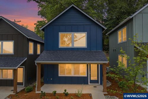 2512 Gilbert St S, Salem, OR, 97302-5904 | Card Image