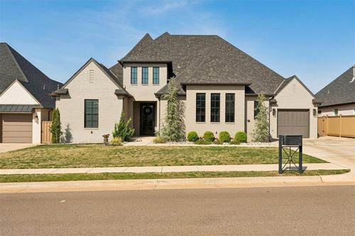 2917 Wood Thrush Way, Edmond, OK, 73012-9751 | Card Image