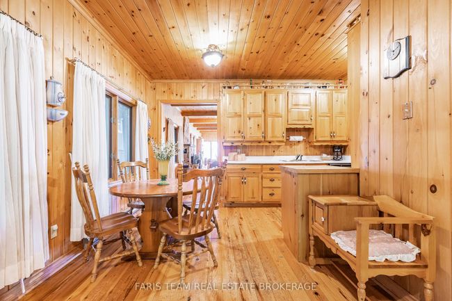 80 E Beach Rd, House other with 4 bedrooms, 2 bathrooms and 3 parking in Tiny ON | Image 7