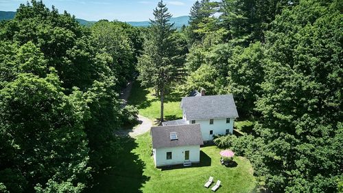 10 Prospect Hl, Stockbridge, MA, 01263-1000 | Card Image
