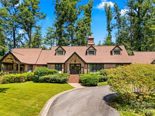 122 Stuyvesant Road, Asheville, NC, 28803 | Card Image