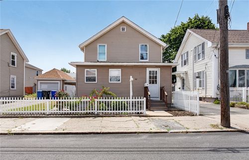 82 Perry St, Central Falls, RI, 02863-1918 | Card Image