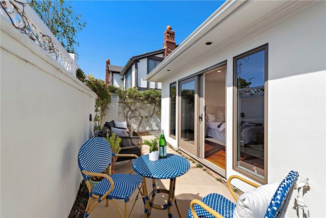 1230 Santiago Dr, House other with 5 bedrooms, 3 bathrooms and 3 parking in Newport Beach CA | Image 31