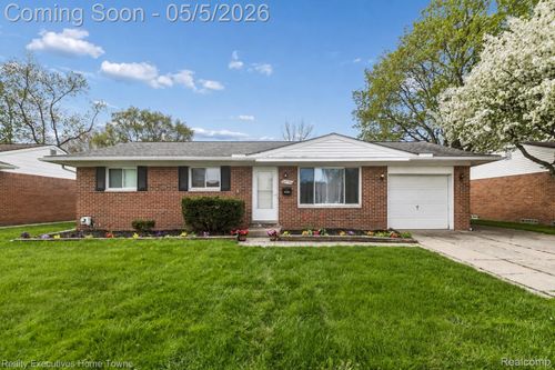 20790 Shoreview St, Clinton Twp, MI, 48035-1639 | Card Image